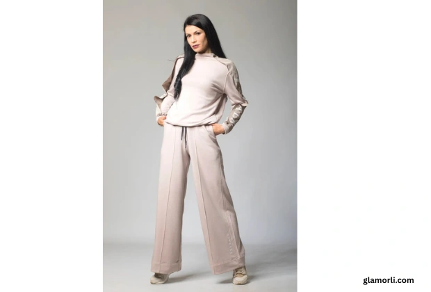 Wide Leg Pants Women + Sweatshirt